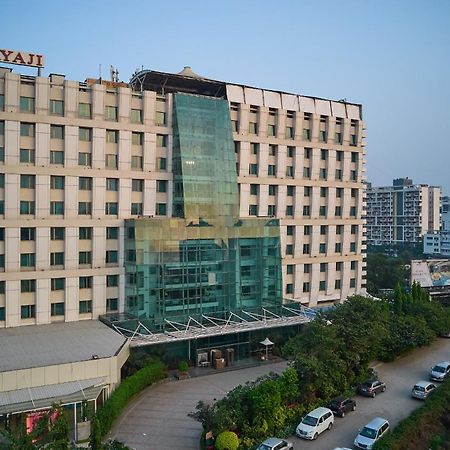 ไสยาชี Hotel Wakad ภายนอก รูปภาพ