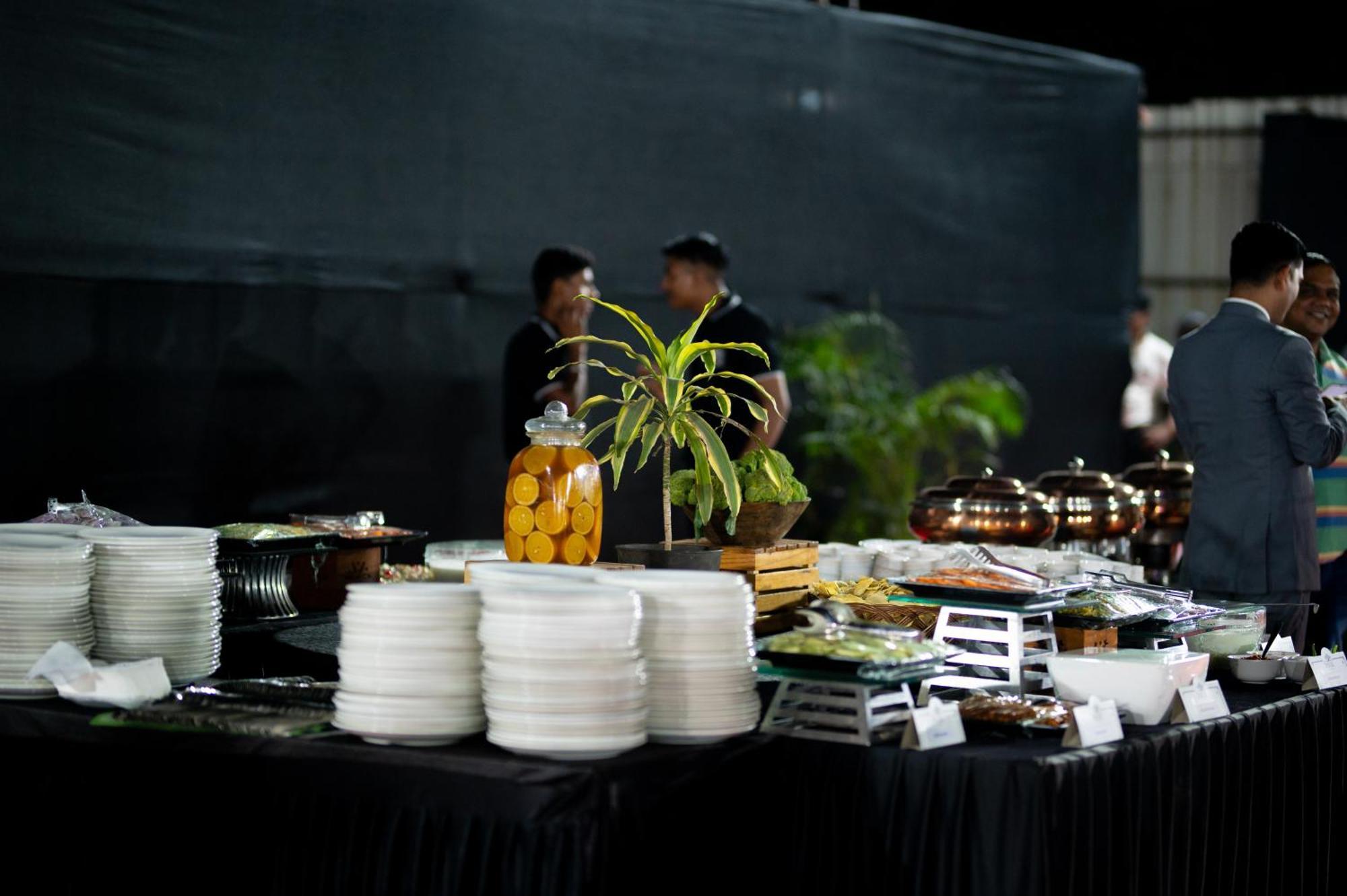 ไสยาชี Hotel Wakad ภายนอก รูปภาพ