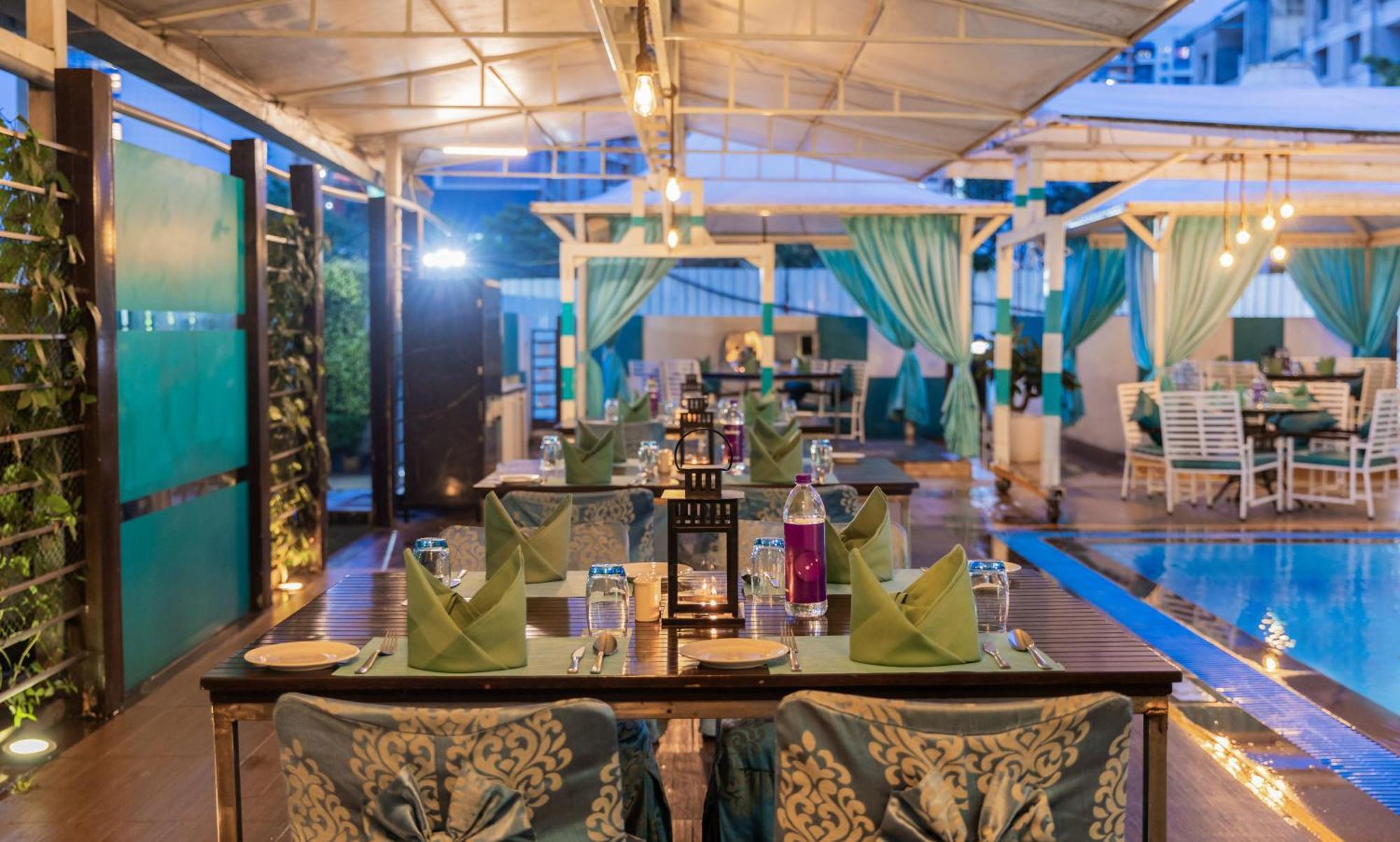 ไสยาชี Hotel Wakad ภายนอก รูปภาพ