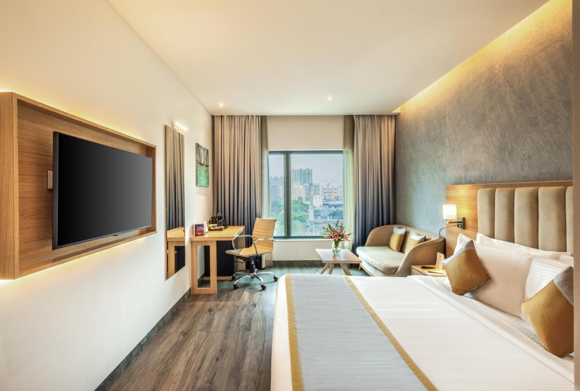 ไสยาชี Hotel Wakad ภายนอก รูปภาพ